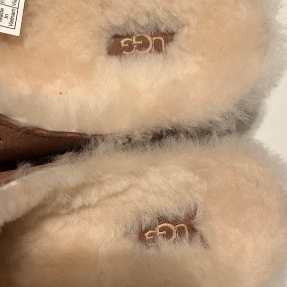 UGG Women’s Greenport Slide - Tan - Picture 8 of 10